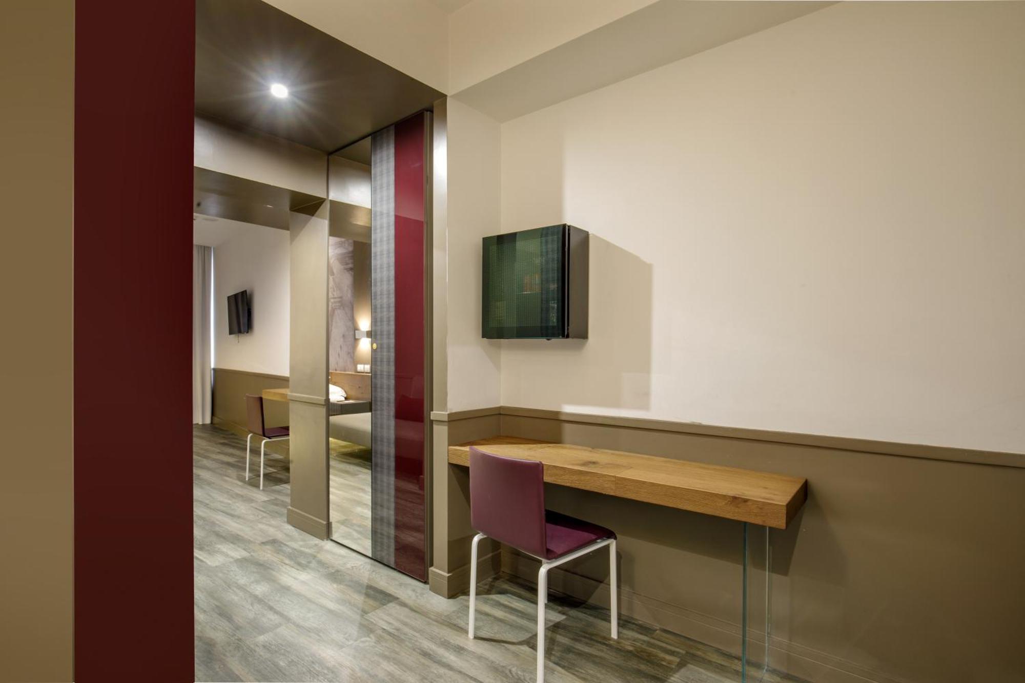 Hotel Regno Рим Екстериор снимка